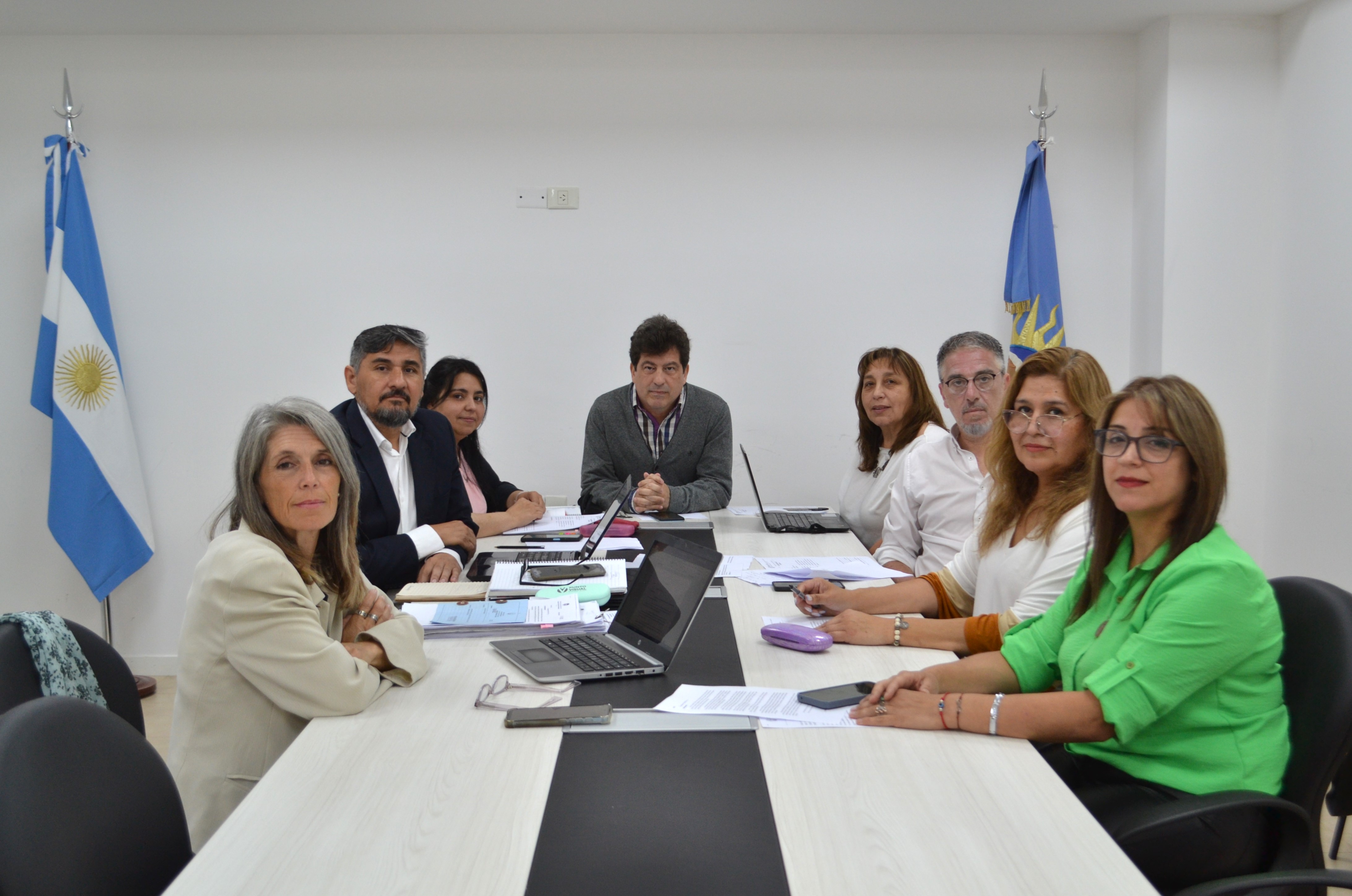 Suspensión temporal de la jornada extendida en escuelas primarias de Santa Cruz por decisiones de educación